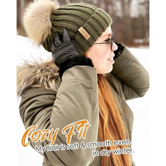 Women\'s Green Winter Beanie Hat Satin Lined Faux Fur Pom Pom Beanies Hat main image 2